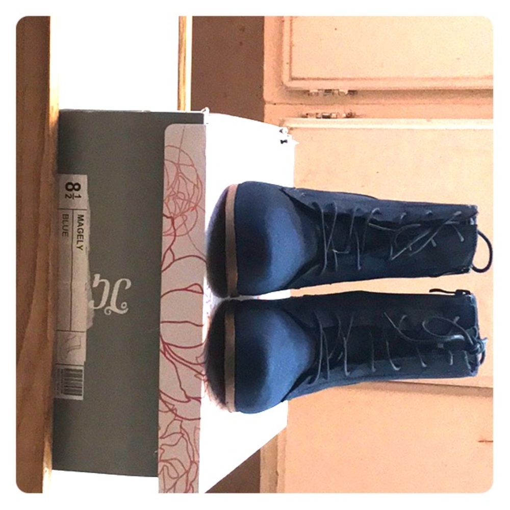 Women’s wedge boogie